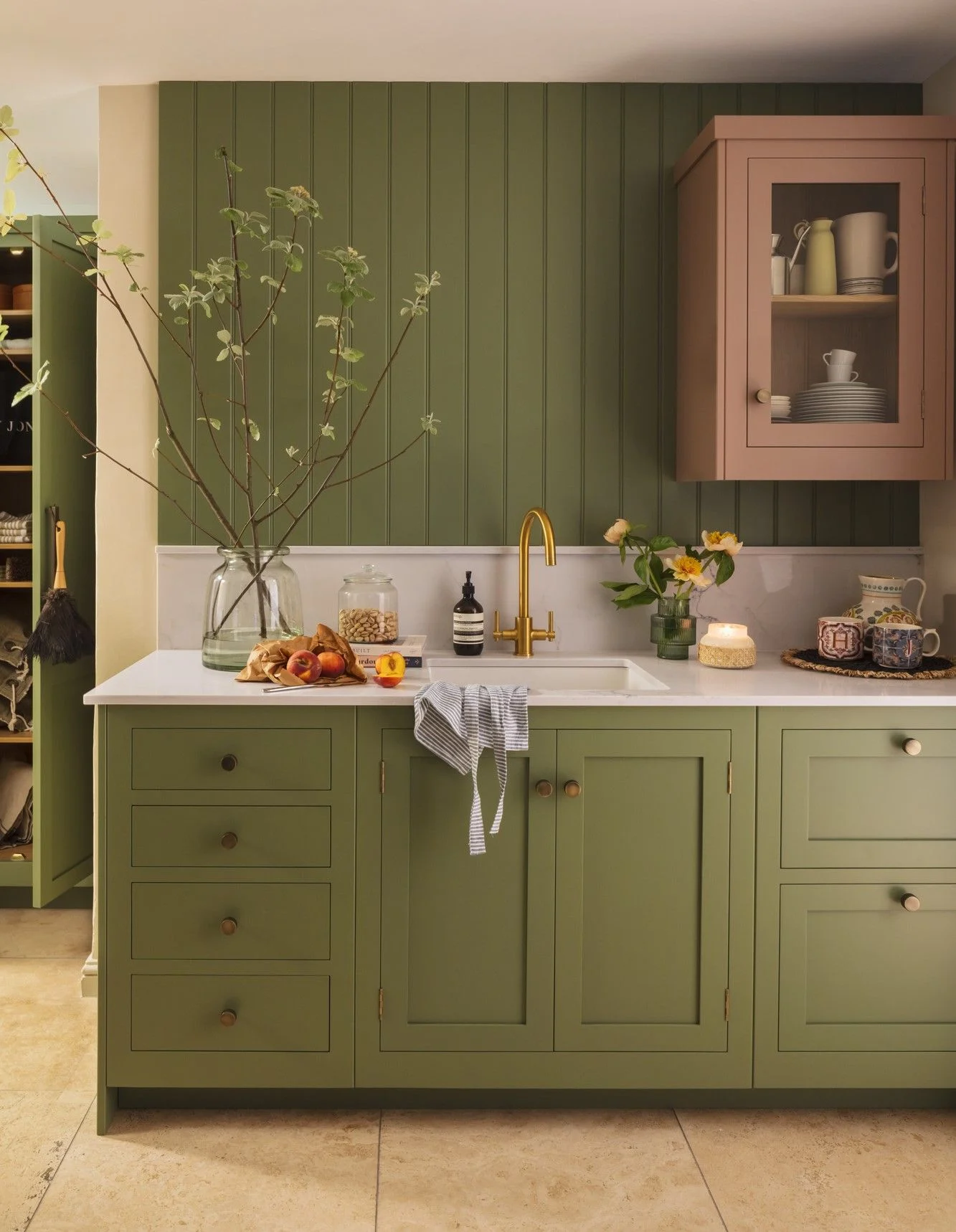 Bold green shaker kitchen inspiration