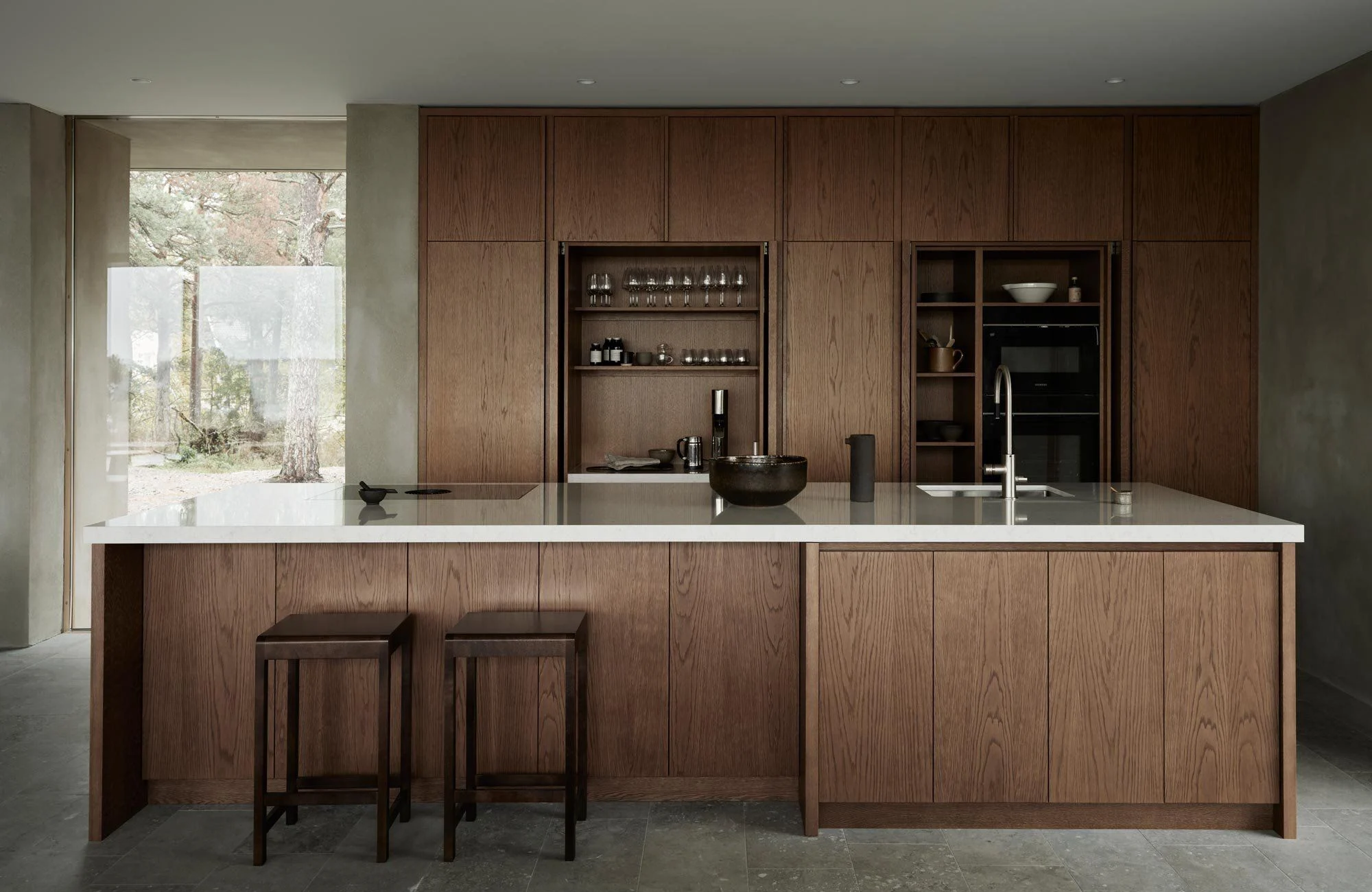 Minimalist dark oak kitchen